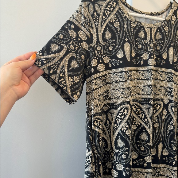 Amazon T-Shirt Dress - Picture 2 of 5